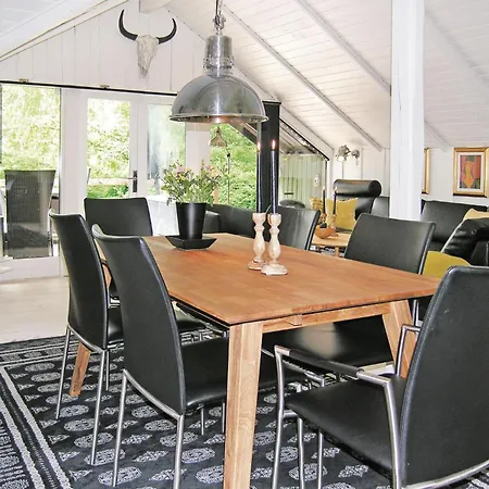 Holiday home In With Kitchen *