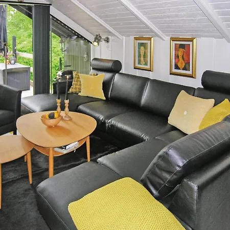 Holiday home In With Kitchen